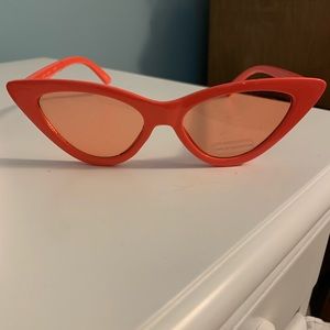 Cat eye sunglasses